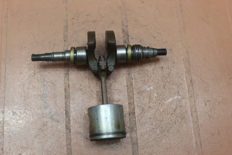McCulloch Eager Beaver 2014 OEM Chainsaw Crankshaft With Piston